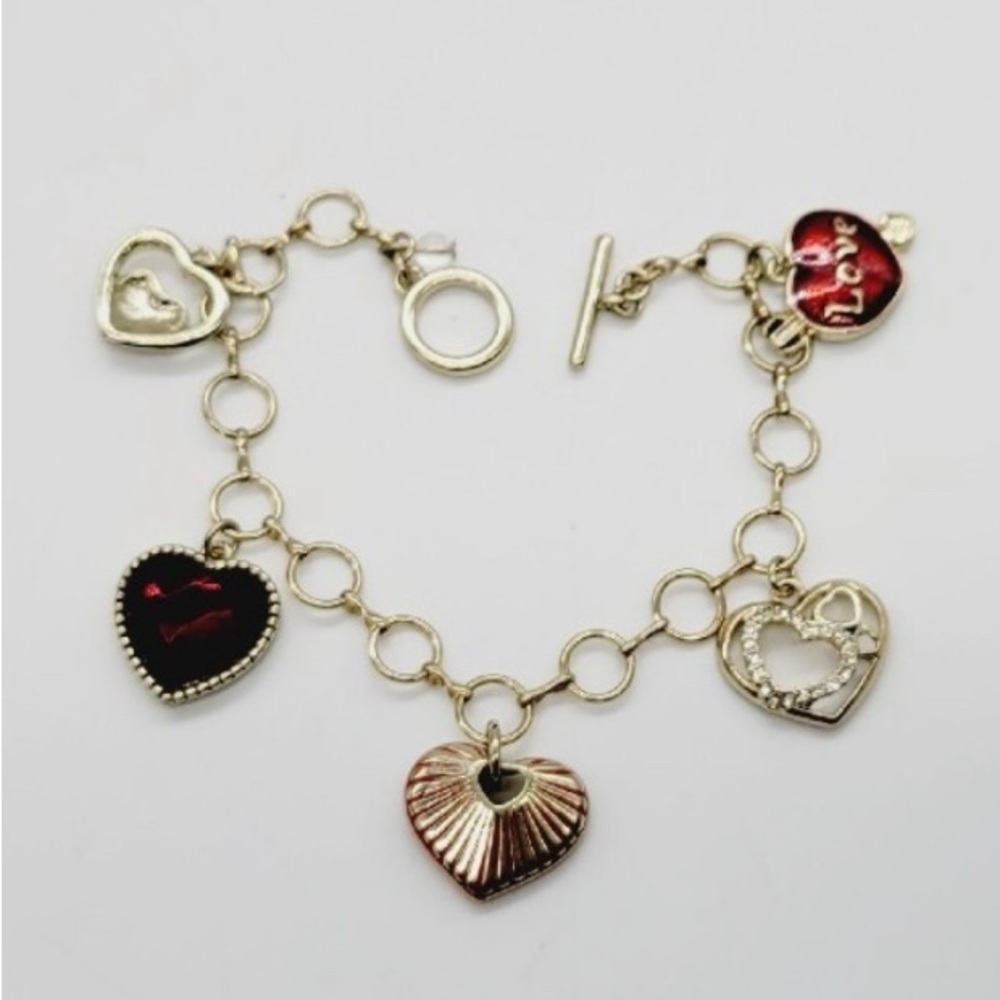 Napier Charm Bracelet Heart Love Red  In Rare Gold Tone Toggle Enamel